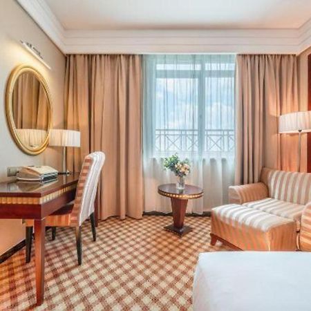 Nanning Yongjiang Hotel Bagian luar foto